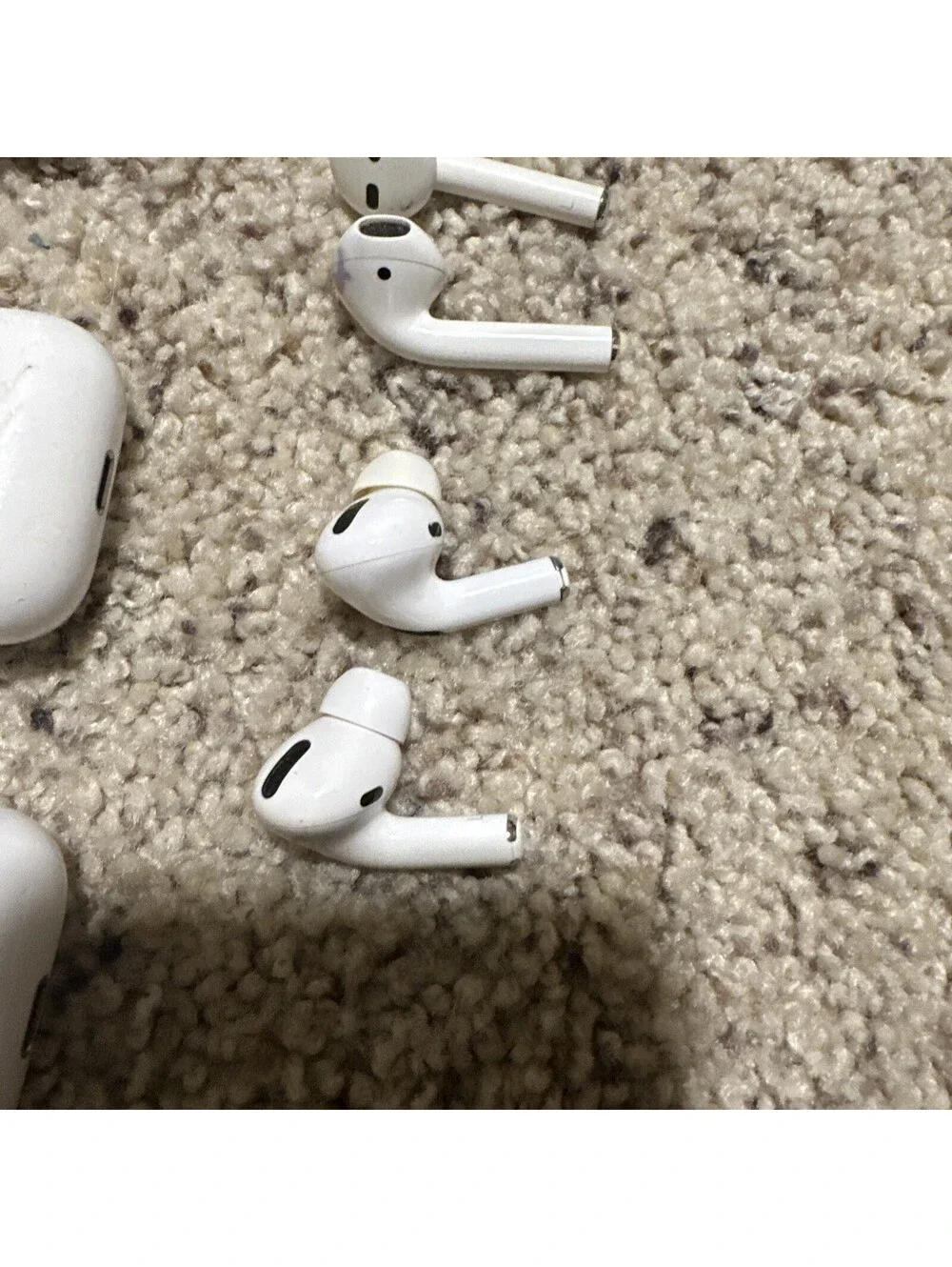 Apple Airpods Pro Cases and Airpods Lot - Untested Read